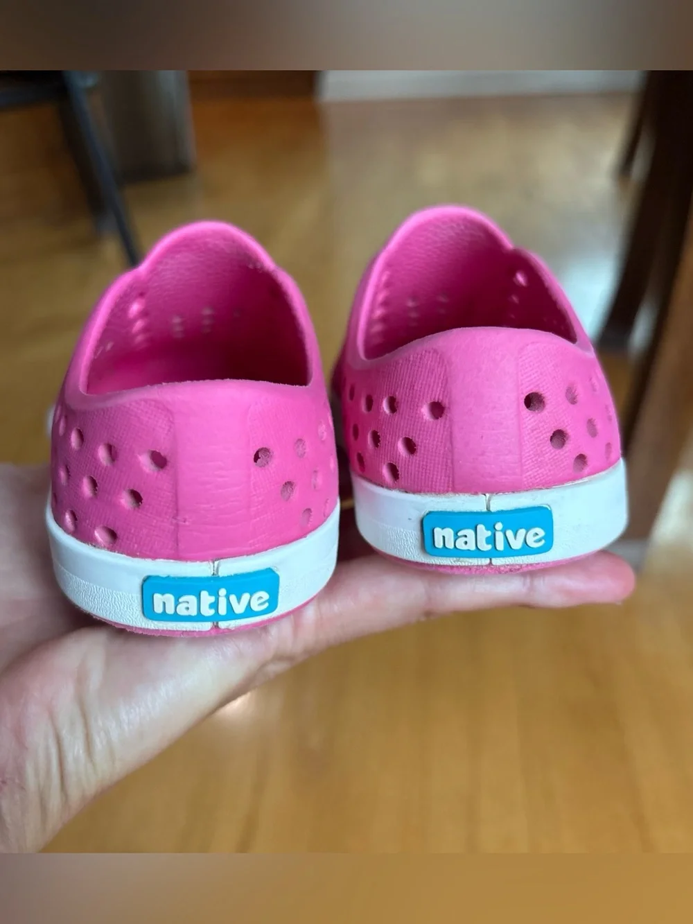 Native Jefferson Slip On Sneakers Shoes Pink White Toddler Girls Size 5 Washable